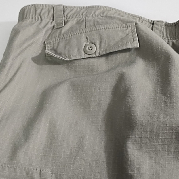 Khaki Green Outdoor Lifestyle Cargo Shorts Lightweight Stretch - Picture 4 of 12